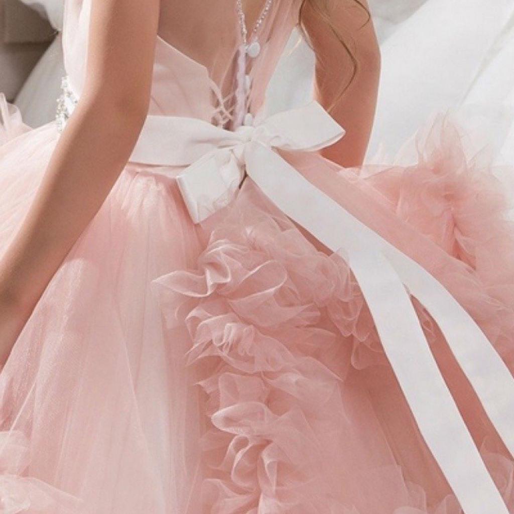 Розовое платье Эстетика