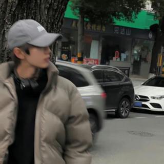失眠的星星数着还没睡的人