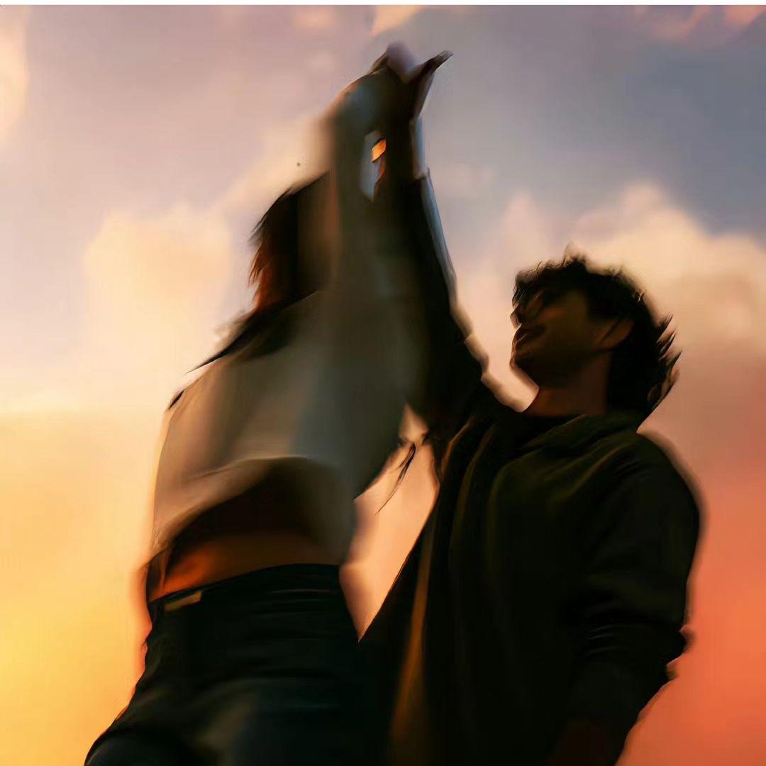 至少回忆里是幸福的