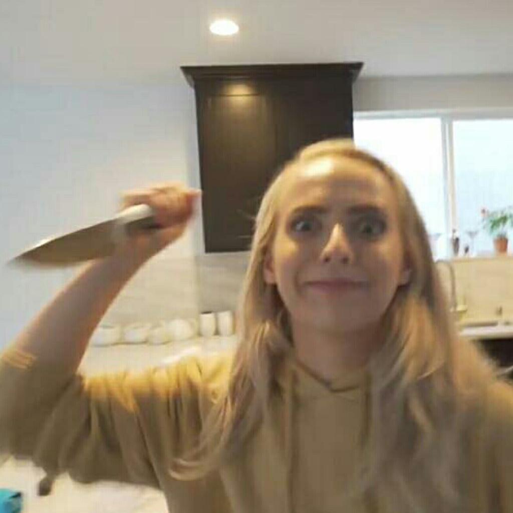 【Madilyn Bailey】麦姐的各种开口跪