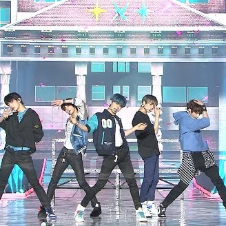 누난 너무 예뻐 (Live)