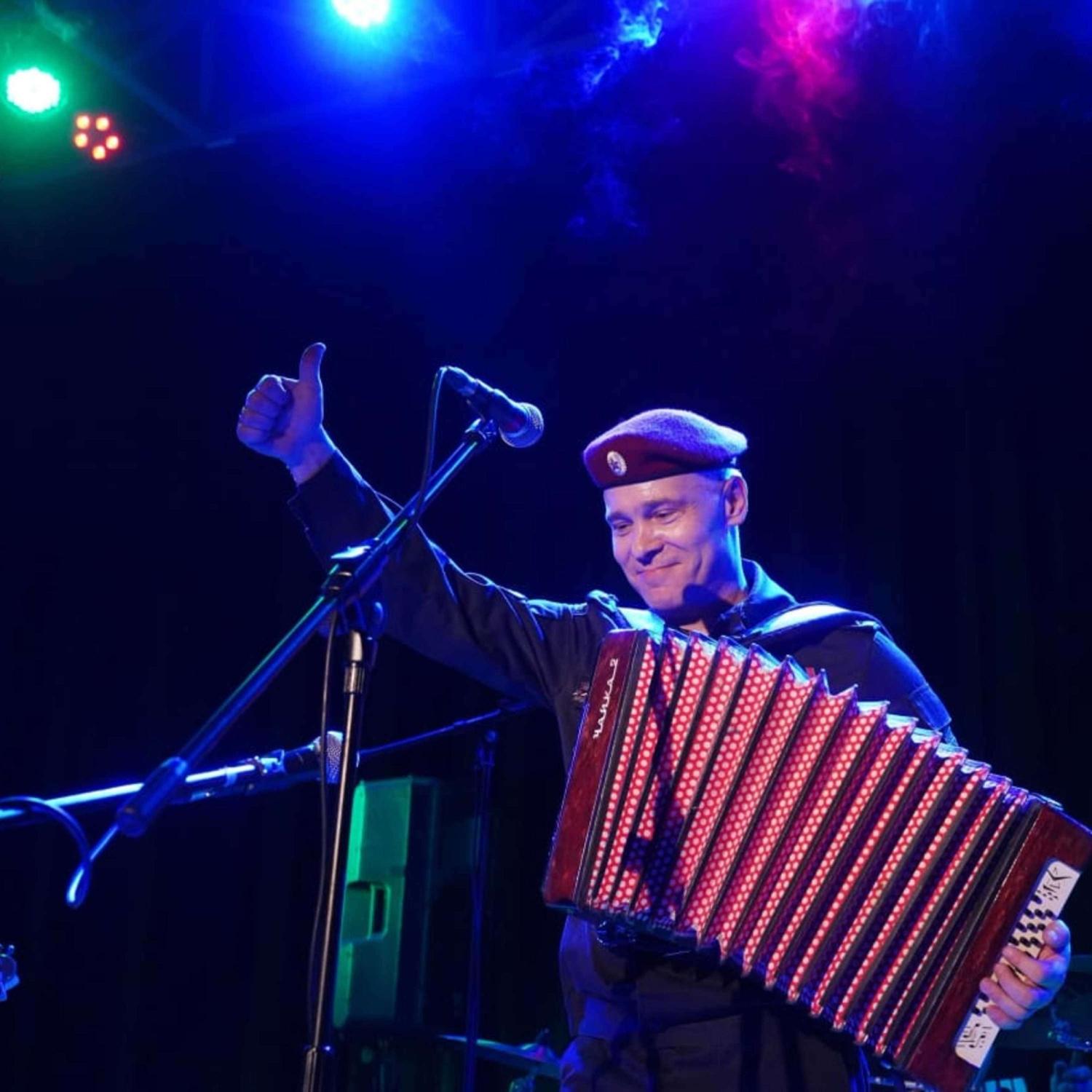 Триста тридцать три