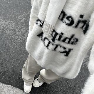 你装作听不懂的那些话 我再也不会讲了