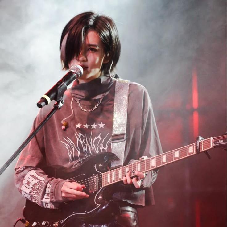 摇滚女声丨管他什么音乐，做不被定义的女生 | 在线播放 | 网易云音乐