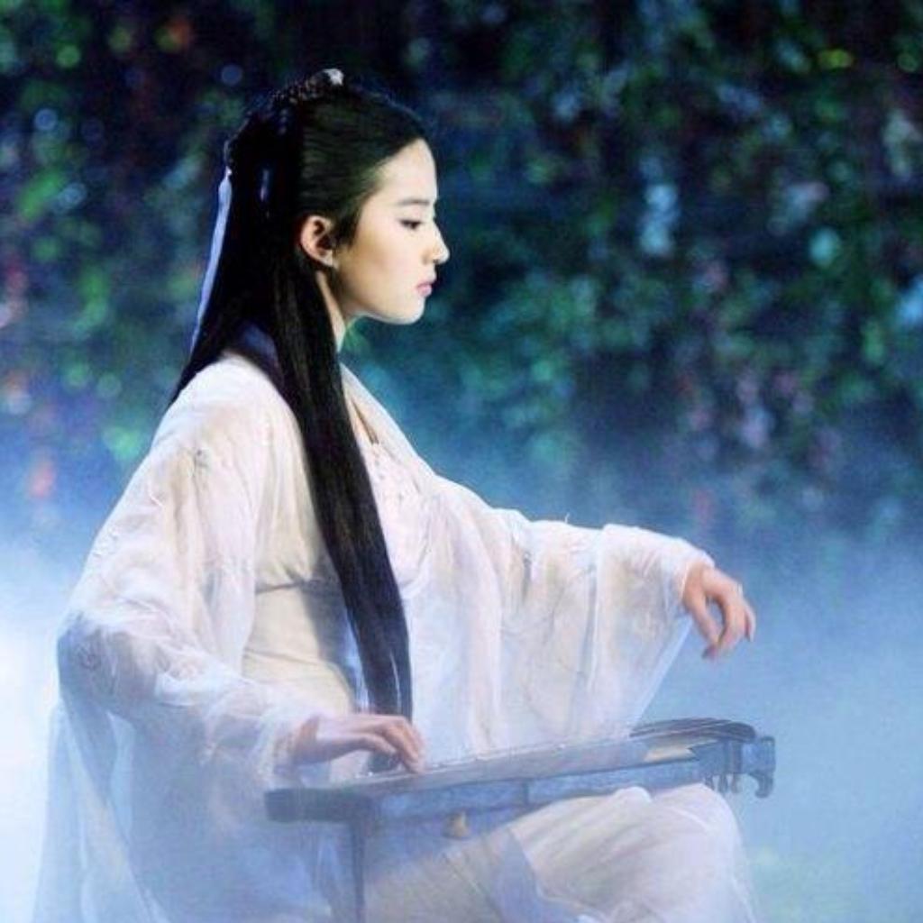 烟雨巷，琴弦断，不知笑颜何处放
