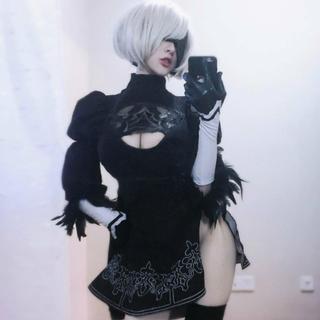 「抖腿」无限连击，把你打到空中掉不下来