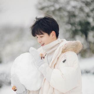 我对笑起来很暖心的男孩真的毫无抵抗力