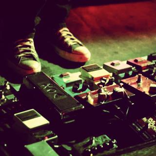 『鞋子好看』和式盯鞋 Shoegaze浪潮