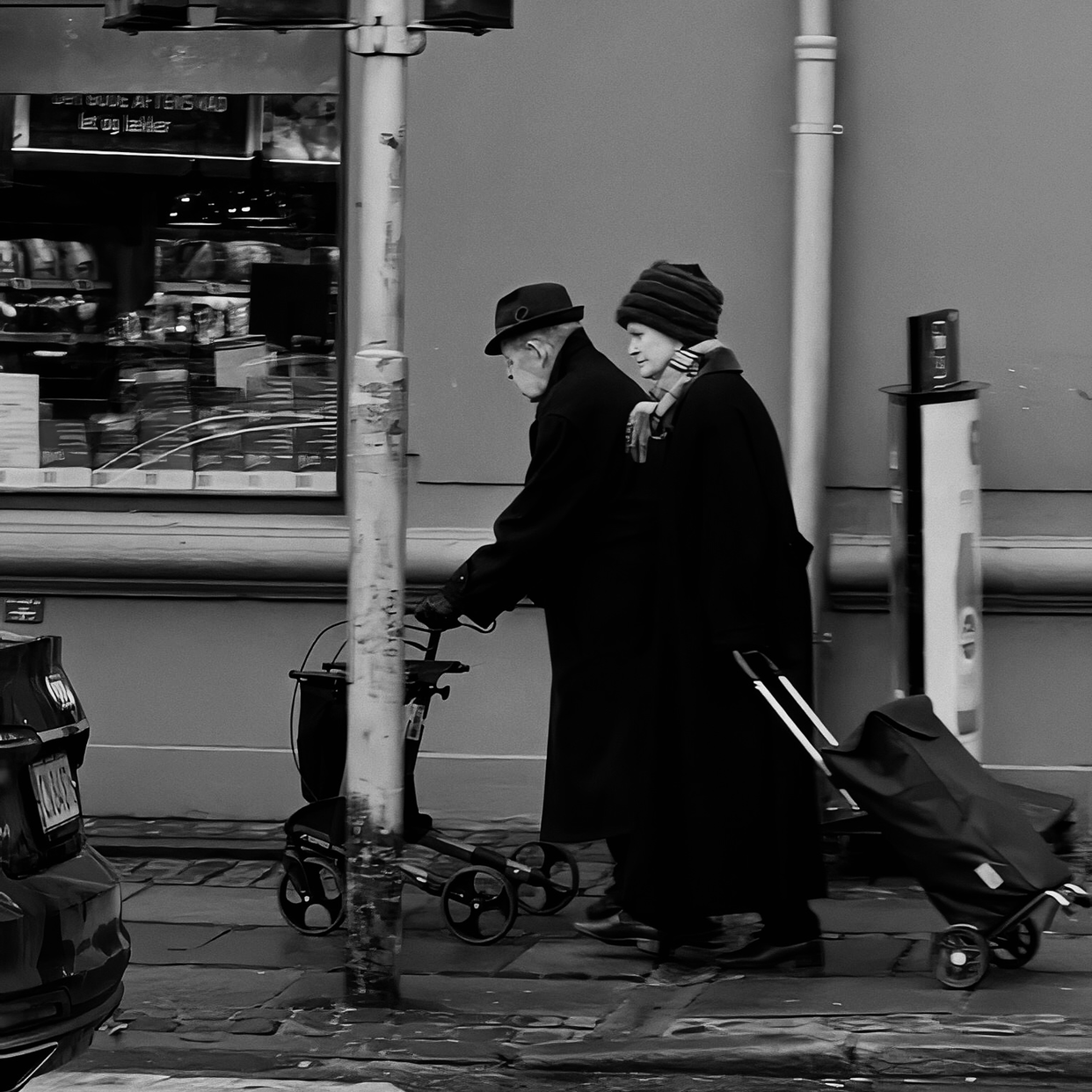 两千九百二十五天