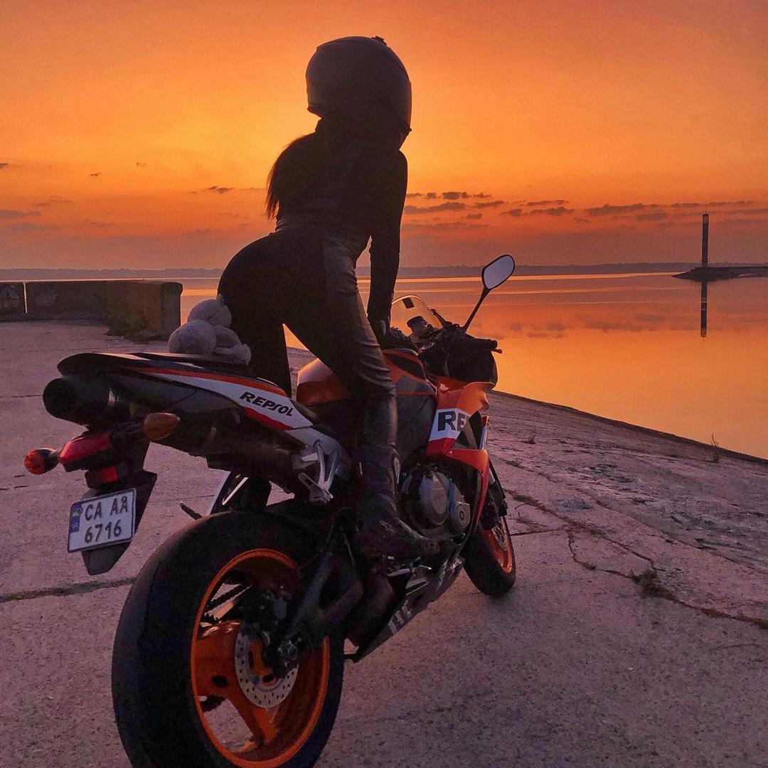 Make Me Booyah (MAKXT Edit)