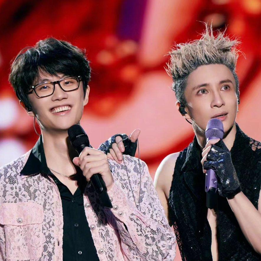 华语 | 一人一首成名曲 总有一首歌能打动你 - 歌单 - 网易云音乐