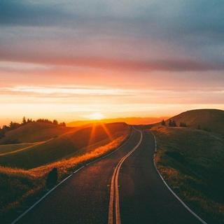 音乐和灵魂总要有一个在路上