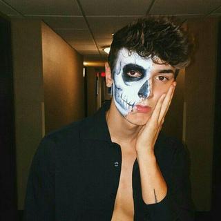 Future House. 『澎湃低音』