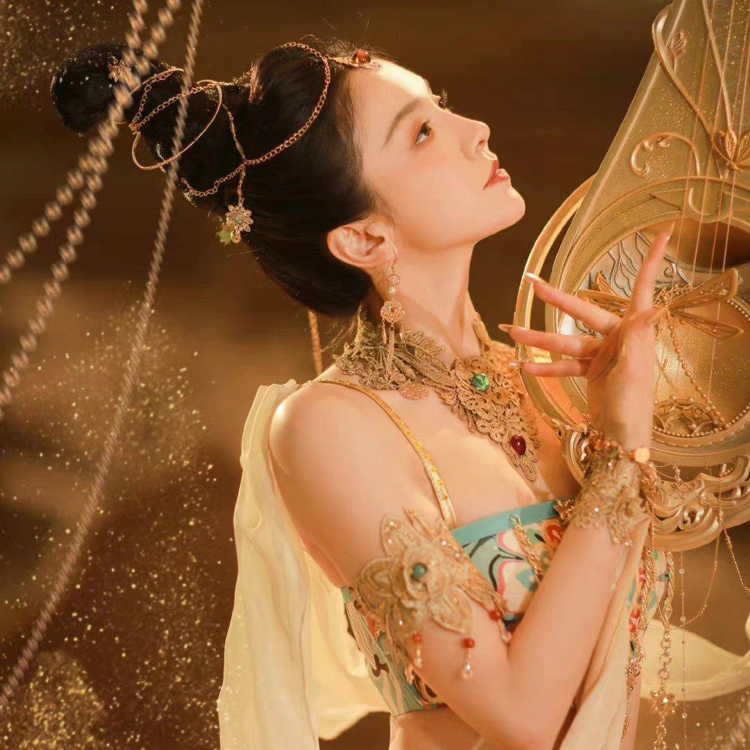【古舞｜绝世舞姬】国风唐诗逸 | 在线播放 | 网易云音乐