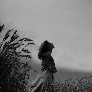 浪漫式孤独°我漫游如一朵孤云