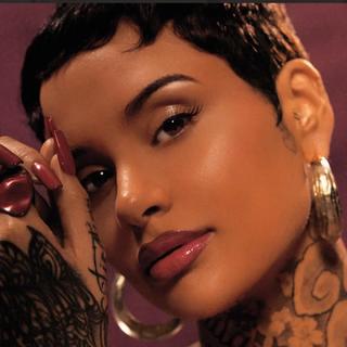 微醺夜光 R&B情书：贝斯低语，钢琴浮沉