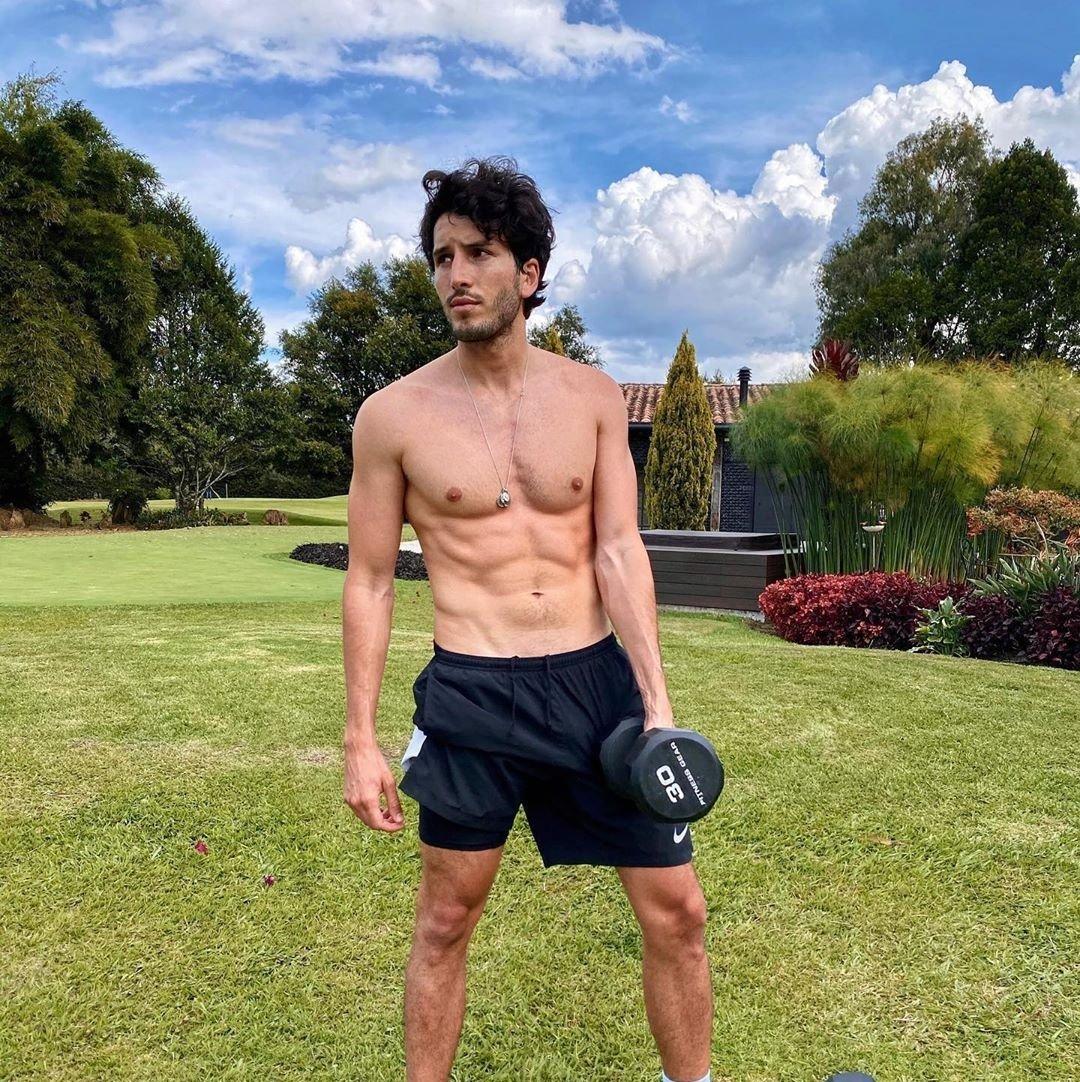 Sebastian Yatra丫丫。