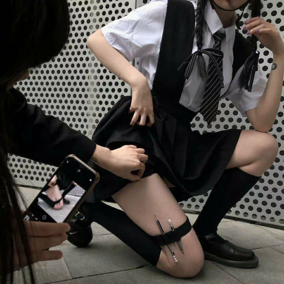 蒼 井 静 香