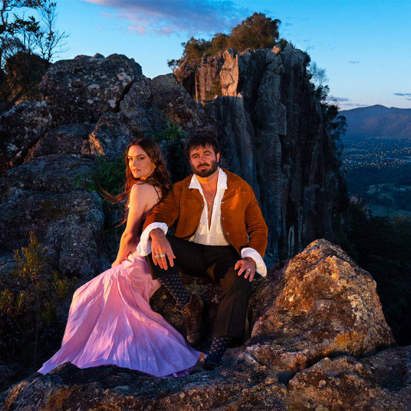 Angus & Julia Stone