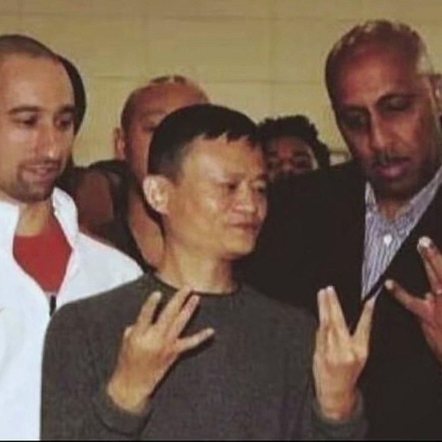 别走夜路我怕黑 | 在线播放 | 网易云音乐