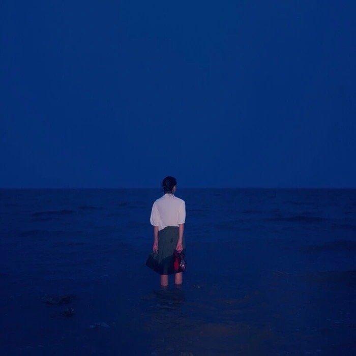 【少女心事】流淌着波浪的蓝