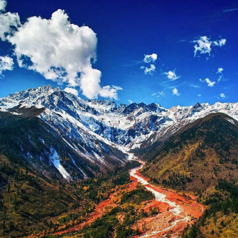 多彩川西，山清水秀，歌声悠扬