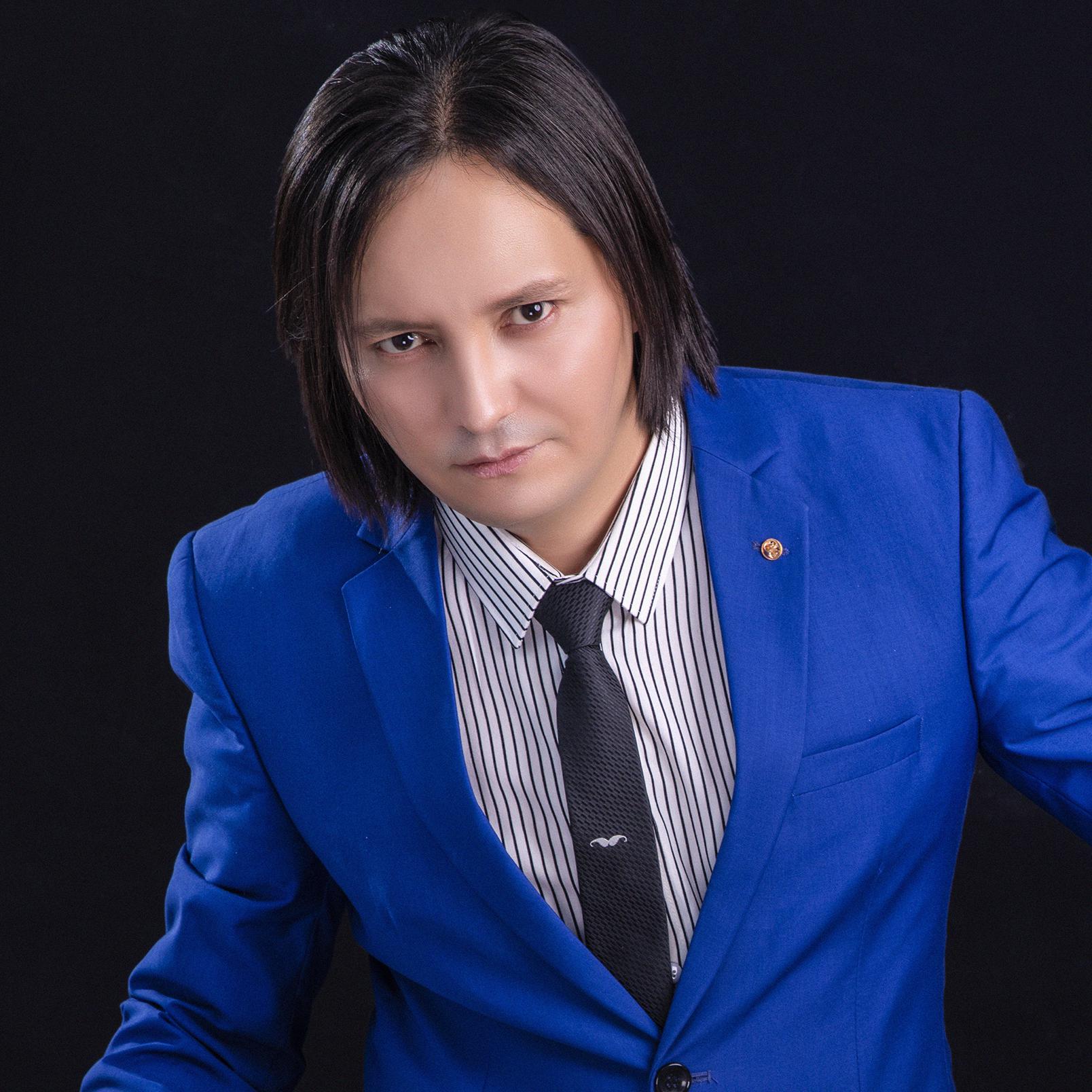 Atlas Koynak-艾德莱斯裙子 伴奏