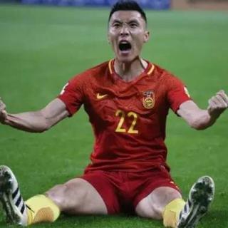 于大宝 请收下我们的膝盖!