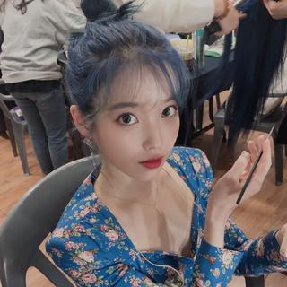 IU｜2019亚巡《Love Poem》合辑