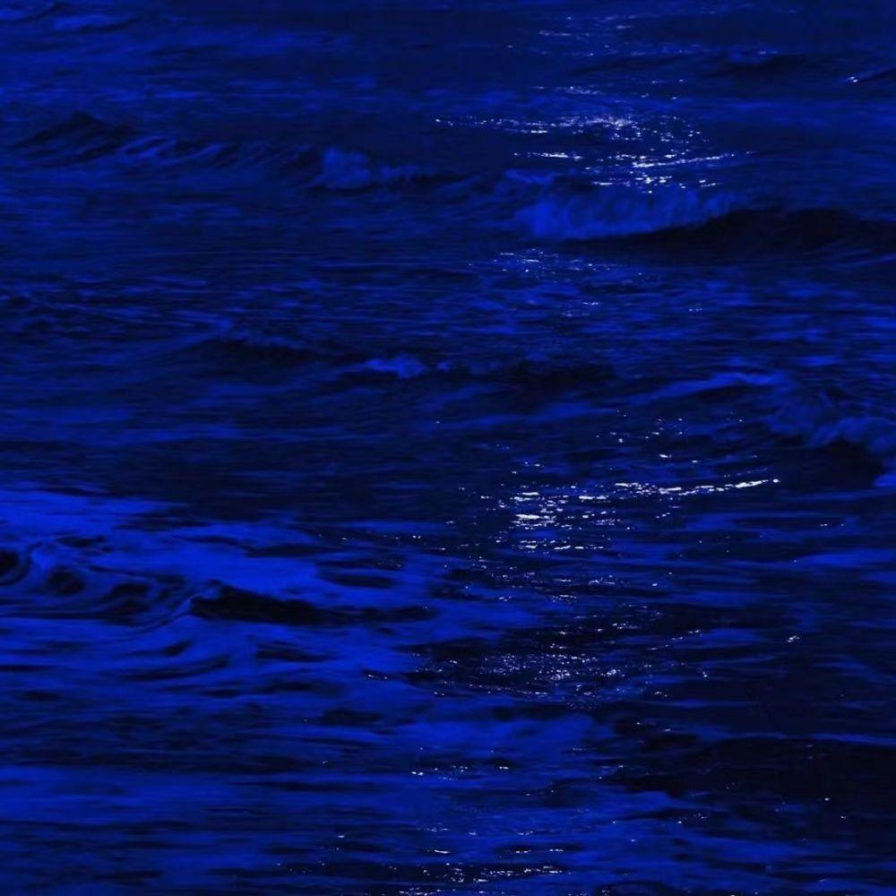 克莱因蓝的悲伤