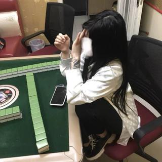 三叩九拜为我爱的人祈福挡灾.