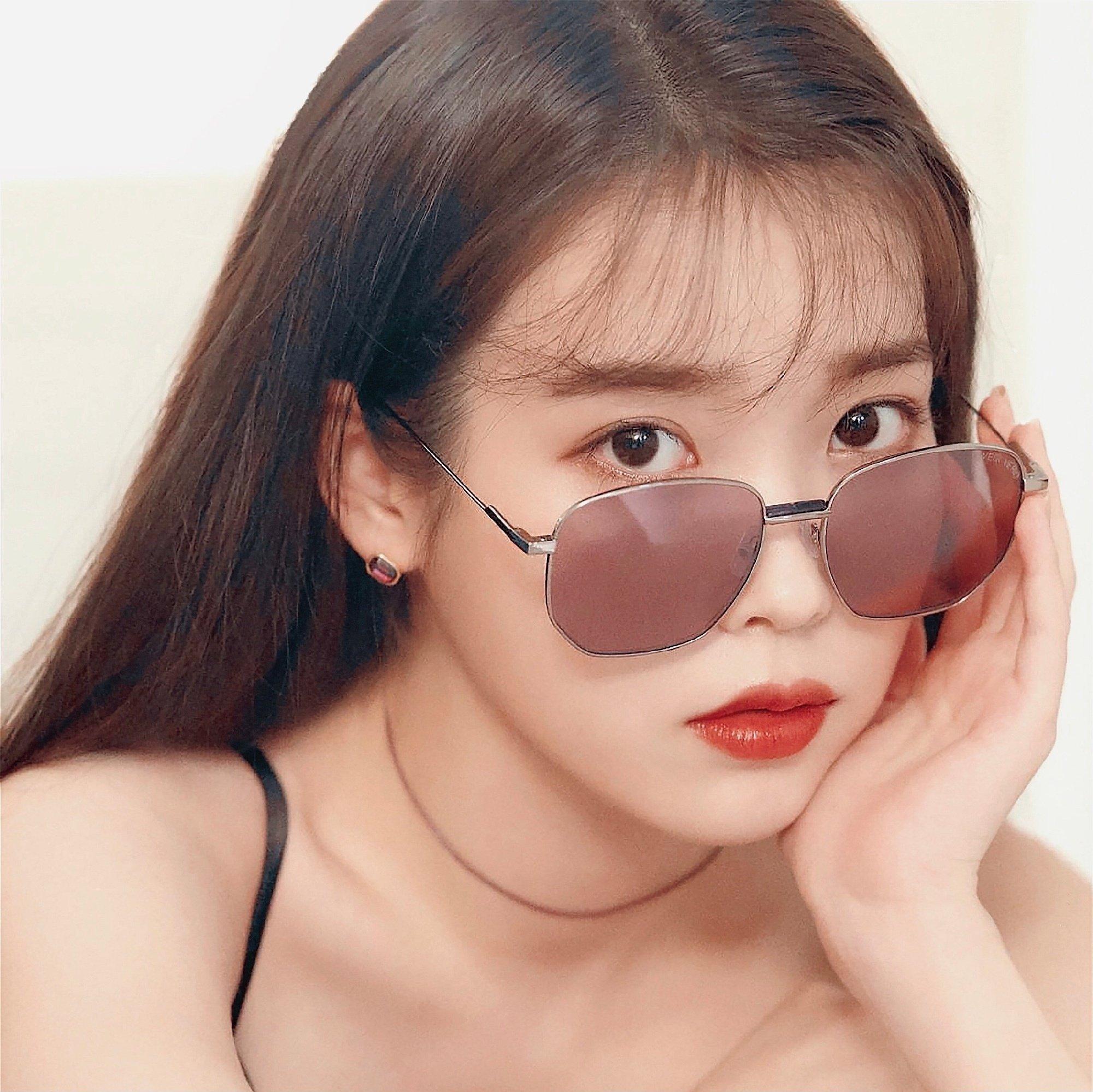 IU |  知恩出道13周年