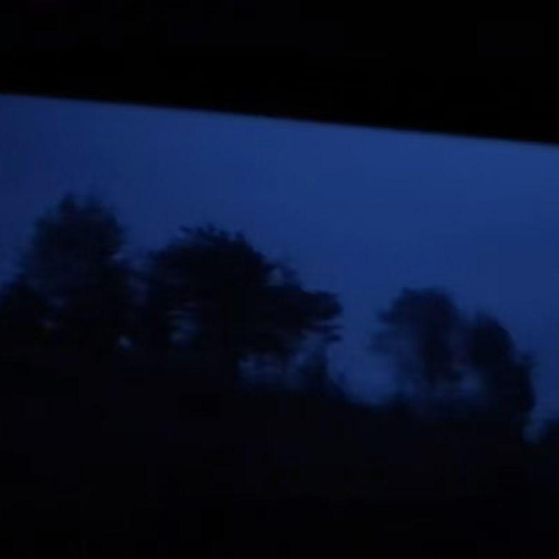 你好像没有以前快乐了...