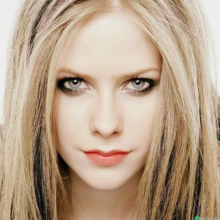 Avril Lavigne-艾薇儿丨酵母战胜了黑暗