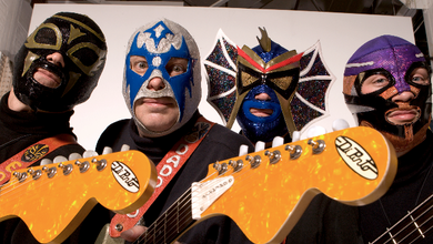 Los Straitjackets