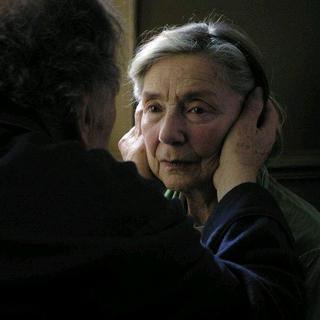 年轻的糖和老年的药，哪一个甜？