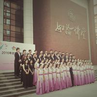 中国人民大学合唱团 - 在灿烂的阳光下 伴奏 222222222