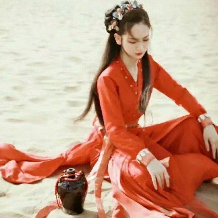风轻意瑟古纯.