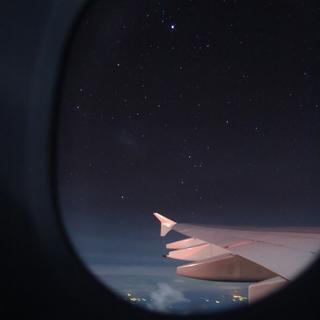 R&B · 低空巡航 深夜一颗无处安放的心