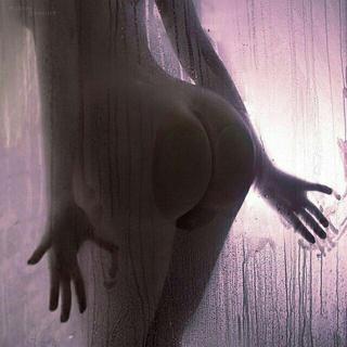 ＦＡＬＬＩＮＧ ＩＮＴＯ Ａ ＤＲＥＡＭ