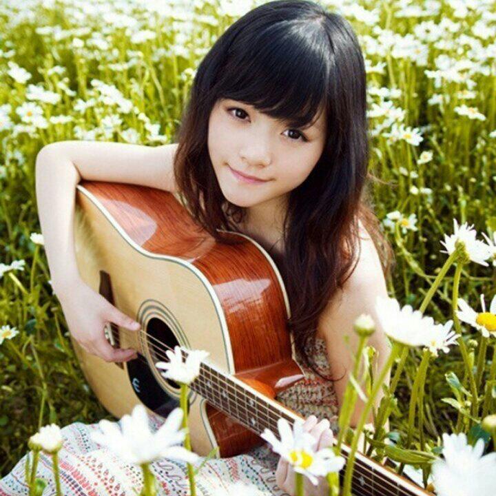 六弦翻奏♬ 吉他怎及她 指弹不说话