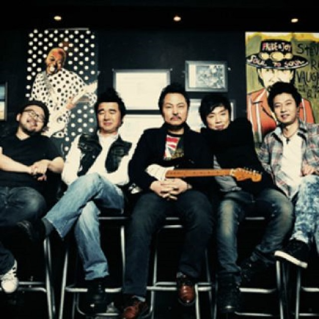 Waikiki Brothers Band