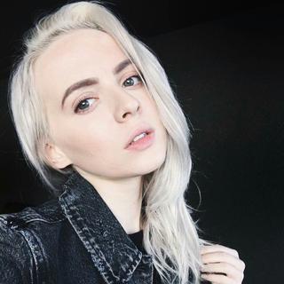 抖腿抖腿，设计狗作图来快活