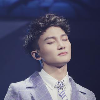 我喜欢的人叫周深，他唱歌很好听