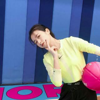 周雨彤♡在路上