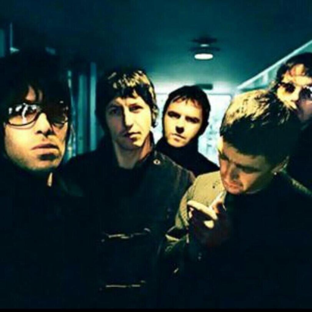 Oasis 校园恶势力兄妹