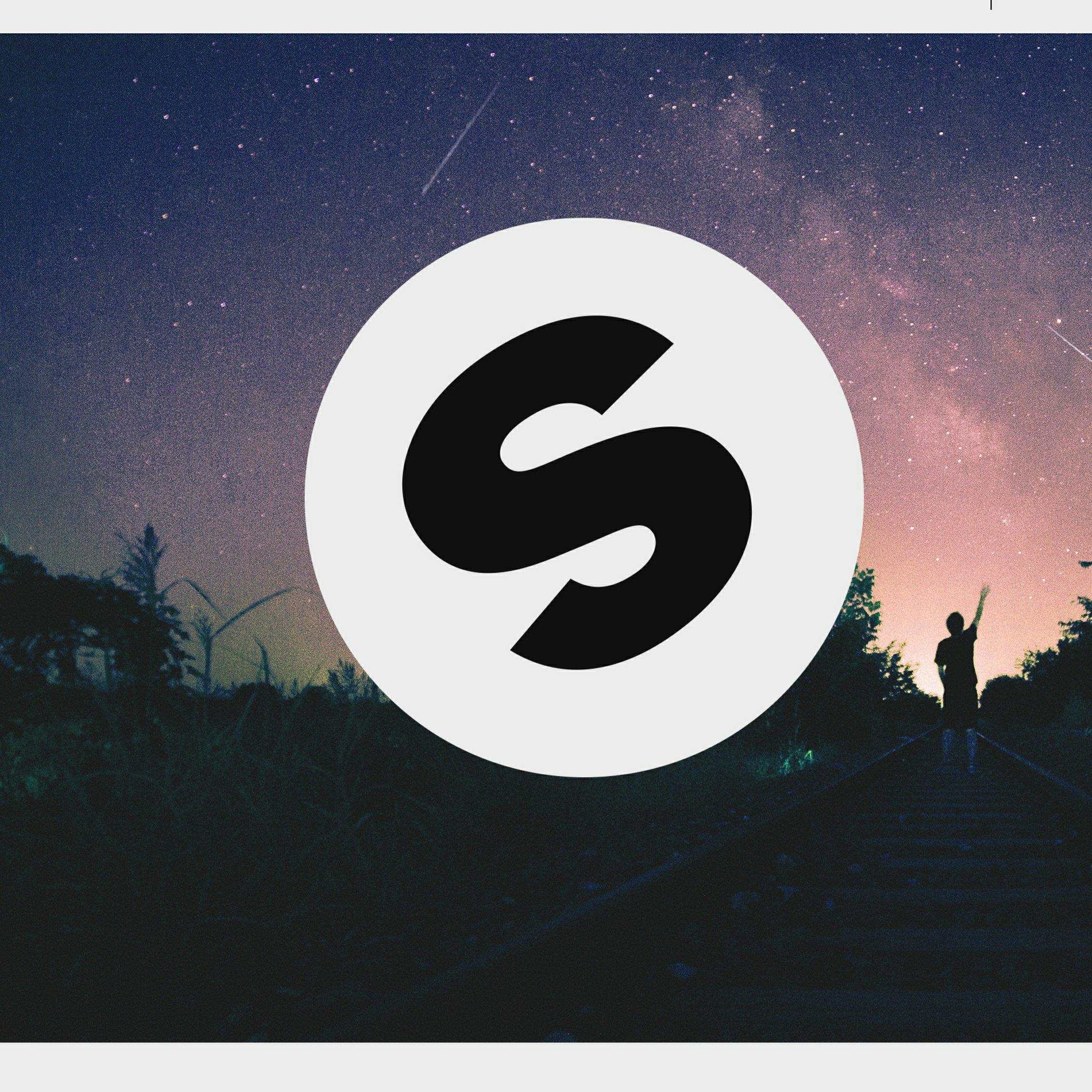 Up up feat. Spinnin records. Lucas & Steve. Firebeatz. Listen up Firebeatz.