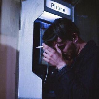 你是我漫长黑夜里的迷恋与遗忘