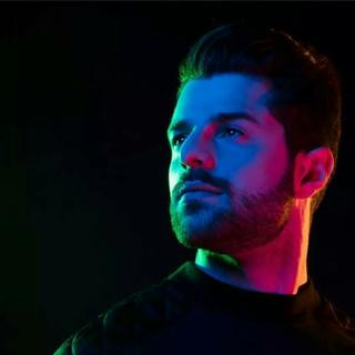 『网易云热歌』评论10w+（潜力股）