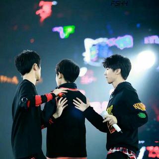 TFBOYS五周年1826+开始想象